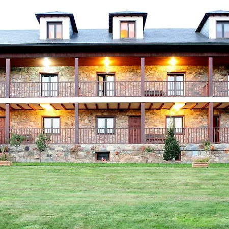 En Entorno Rural Trobos Country house *